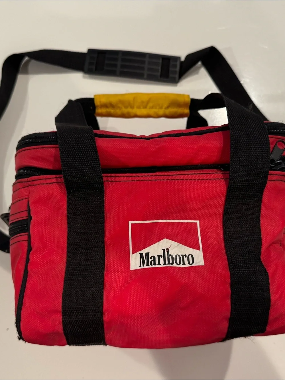 Vintage Marlboro Lunch Bag 90's Red Cooler Insulated Bag Lunch Box Zipper